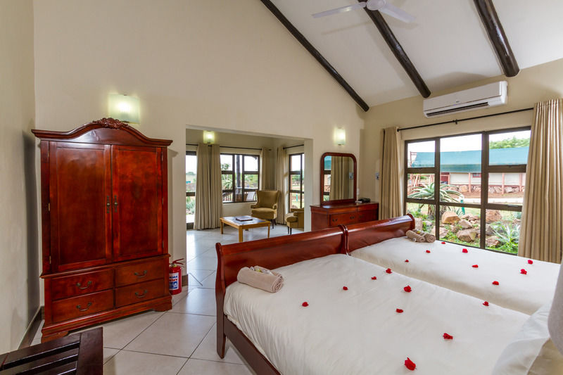Zulu Nyala Game Lodge Hluhluwe Exteriör bild